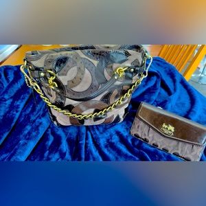 Beautiful Coach Leather and Suede bag with matching Wallet
